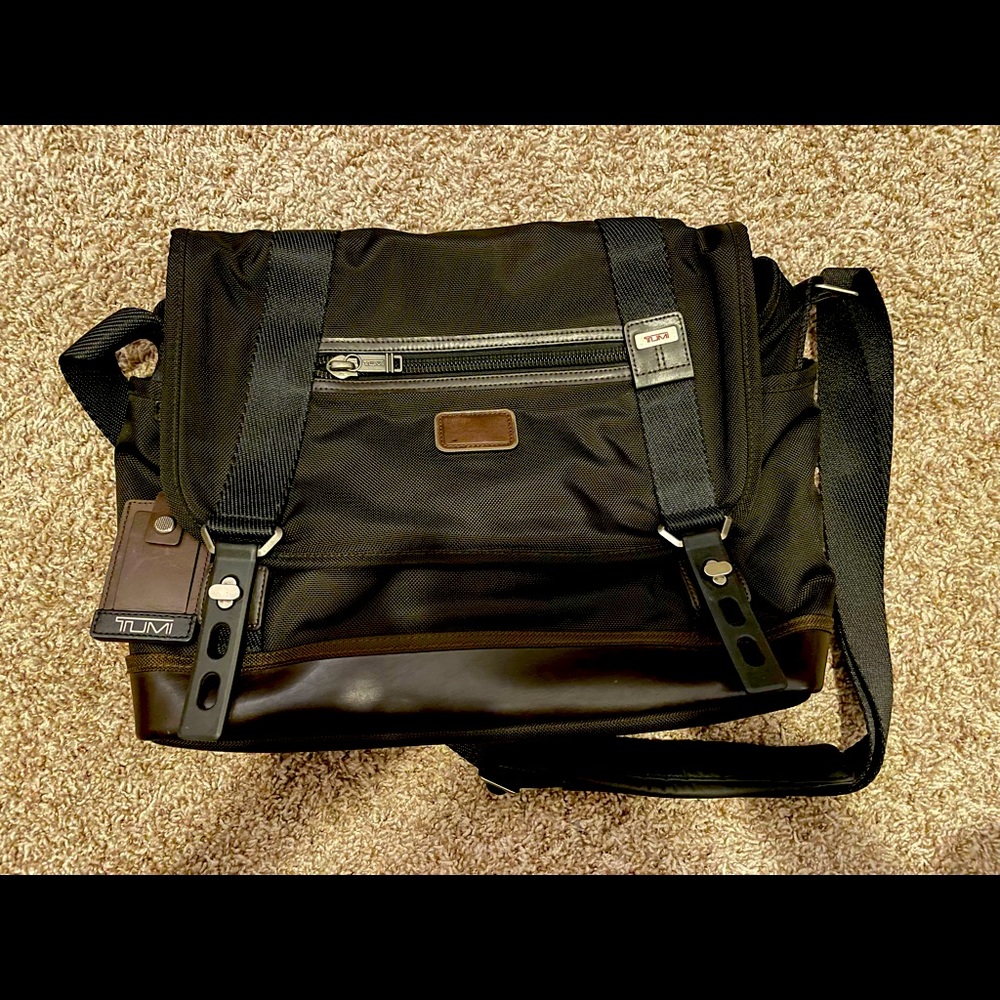 Tumi Alpha Bravo Fallon Messenger Bag